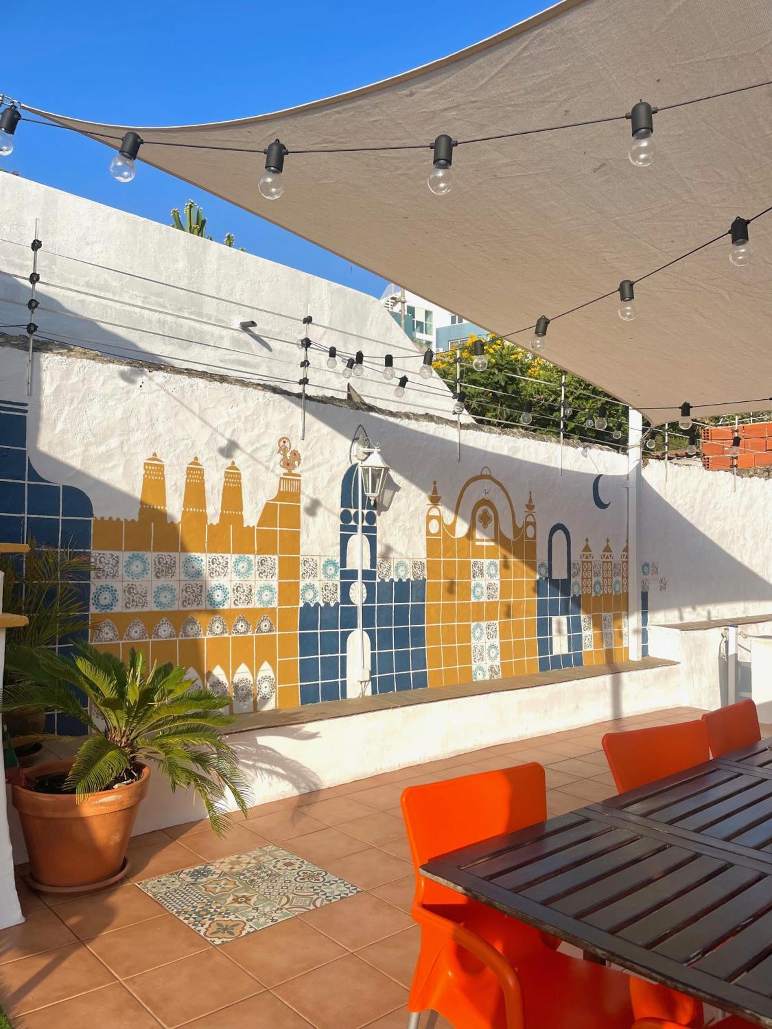 Orange Terrace Hostel Albufeira